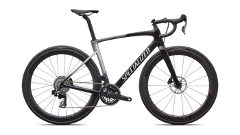 Specialized Roubaix SL8 Pro SRAM Force AXS Carbon / Shadow Silver - Produktbild - 1 Specialized Roubaix SL8 Pro SRAM Force AXS Carbon / Shadow Silver - Produktbild - 1