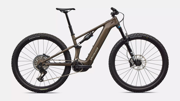 Specialized Turbo Levo 4 R Comp Carbon E-MTB, 840 Wh, SRAM AXS, Gunmetal / White Mountains - Produktbild - 1