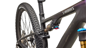 Specialized S-Works Epic 8 EVO, Shimano XTR Di2, Downcountry-Mountainbike, Carbon / Green to Purple - Produktbild - 6
