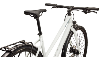 Specialized Sirrus X 3.0 Step-Through EQ Metallic White / Metallic Deep - Produktbild - 4