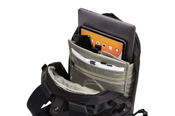 Thule Tact backpack 16L Schwarz – Laptop‐Rucksack - Produktbild - 9