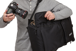 852954-21458340.jpg Thule Covert DSLR backpack 32L Schwarz – Kameratasche - Produktbild - 9
