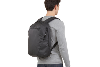 Thule Tact backpack 21L Schwarz – Laptop‐Rucksack - Produktbild - 14