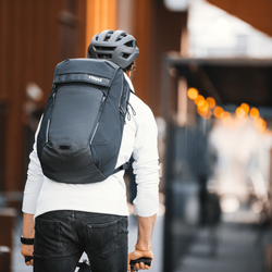 Thule Paramount commuter backpack 27L Grün – Fahrradrucksack - Produktbild - 6