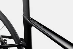 C26-C1124GU-SuperSix-EVO-6-BLK-D6-21462635.png Cannondale SuperSix EVO 6 Black - Produktbild - 8