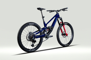 Lapierre Spicy CF Team Enduro-Mountainbike 180 mm mit Flight Attendant, Modelljahr 2026 - Produktbild - 3