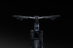 LZNTA460-V---8-21462901.jpeg Lapierre Zesty CF 10.9 Carbon-Fully mit RockShox Flight Attendant, Translucent Hex Blue - Produktbild - 8