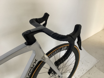 Eddy Merckx 525 SRAM Force AXS 2x12, Rahmenhöhe S – B-Ware (kleiner Lackfehler) - Produktbild - 7