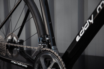 Eddy Merckx Mendrisio 105 Di2 Empress Grey Metallic - Produktbild - 6