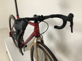 Eddy Merckx Pévèle Corsa Shimano 105 Di2, Rahmenhöhe S – B-Ware (kleiner Lackfehler) - Produktbild - 3