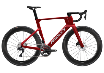 Ridley E-Noah 105 Di2 Candy Red Metallic/White mit Carbon-Laufrädern - Produktbild - 1