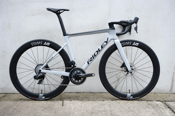 Ridley Falcn RS Ultegra Di2 Battleship Grey/Black mit Carbon-Laufrädern - Produktbild - 2