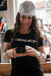 Ridley T-Shirt Damen Schwarz mit Logo - Produktbild - 4