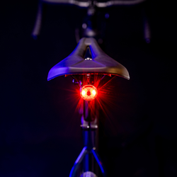 Lezyne Saddle StVZO Ai Alert Rücklicht USB-C, CNC Aluminium, Sattelhalterung - Produktbild - 6