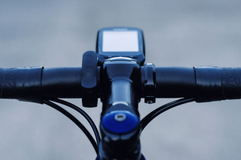 Knog Oi Prima Small Fahrradklingel, 22.2 mm, primer grey - Produktbild - 2
