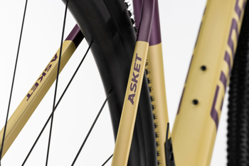 Ghost Asket CF LTD Gravel Bike Carbon, SRAM Force XPLR AXS 13-fach, Honey Gold/Berry Blush - Produktbild - 3