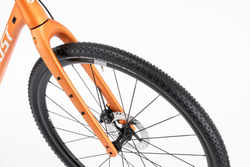 48AK109V---4-21469880.jpg Ghost Asket Advanced EQ Gravelbike Aluminium, Shimano GRX 12-fach, Rustic Ember/Saffron Sunset - Produktbild - 4