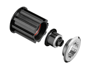 Freilauf/Rotor Umrüstkit Campagnolo für 3-Klinken, DT SWISS
Campagnolo Kassettenaufnahme, Material: Aluminium, Ausführung: Standard mit Standard-Lagern, mit Endkappe, passend u. a. für 1800 Spline Laufräder
Größe: 5 x 130/135 mm, Farbe: Sch - Produktbild - 1