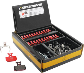 Bremsbeläge Disc Sport Semi-Metallic Werkstattverpackung, JAGWIRE
Passend für: siehe Beschreibung
Farbe: Rot, VE: 25 Paar - Produktbild - 2