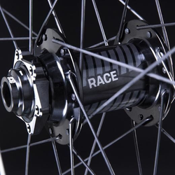 E*Thirteen Lg1 En Race Carbon Boost Laufrad Hr, 148X12Mm, 28 L., 30Mm, Sram Xd Black 29" - Produktbild - 2