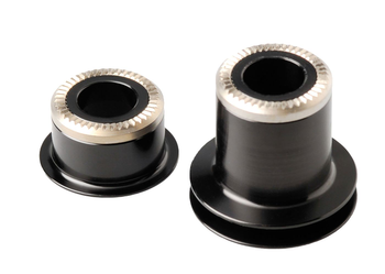 Umrüstkit HR auf 10 mm Thru Bolt, DT SWISS
10/135 mm für Ratchet und 3-Pawl Sram XD MTB Rotor, Kit besteht aus HWAXXX00S1803S + HWAXXX00S3218S
Farbe: Schwarz, Gewicht: 18 g, VE: 1 Kit - Produktbild - 1