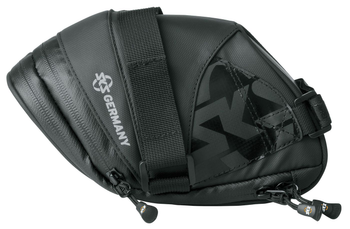 Satteltasche SKS Explorer Straps 1800 schwarz,180+40x80x130+10mm,1,8ltr, 186g - Produktbild - 1 Satteltasche SKS Explorer Straps 1800 schwarz,180+40x80x130+10mm,1,8ltr, 186g - Produktbild - 1