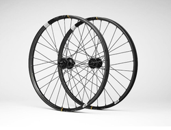 16293CB-01-369510.jpg Crankbrothers Synthesis Carbon DH11 BOOST P321 Tubeless Ready Laufradsatz, 27.5", 110x20/157x12mm, SRAM XD, black SALE - Produktbild - 1
