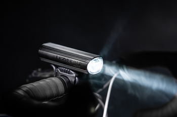 LEZYNE Lite Power Pro 115 - 115 Lux - schwarz glänzend - Produktbild - 4