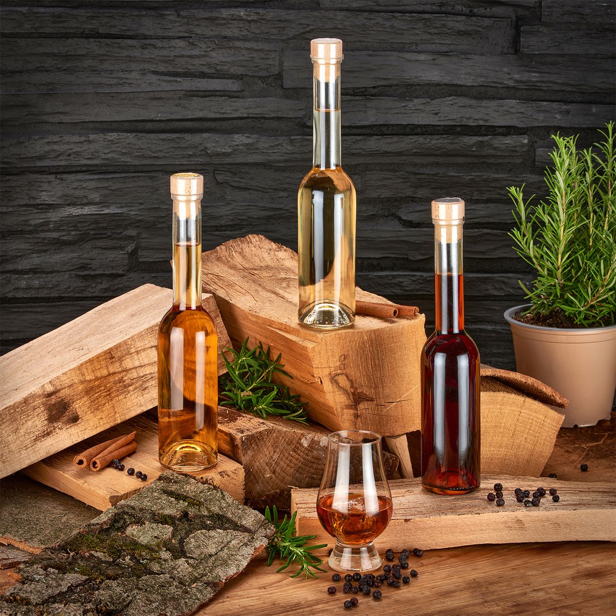 Flaschen Set 250ml hochwertige Glasflaschen leer mit Korken Schrumpfkapseln & 1 Trichter zum selbst Befüllen mit Gin Whisky Schnaps Likör Essig Öl günstige Flaschen Ginflaschen Whiskyflaschen