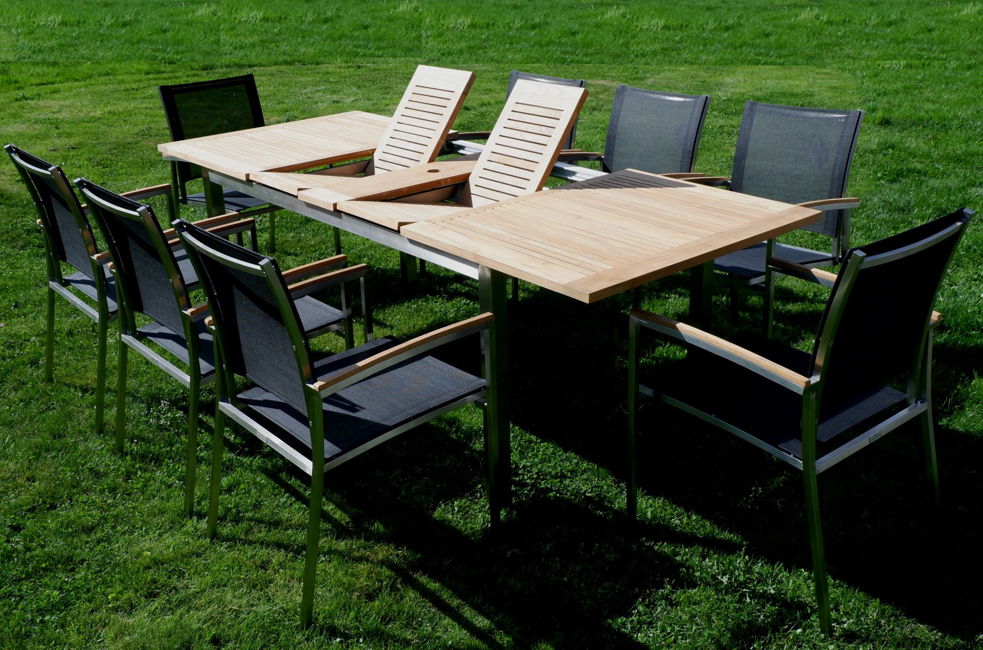 Gartengarnitur Edelstahl Batyline Teak Set: Ausziehtisch 160/220 x 90 cm + 8 Sessel A-Grade Teak Holz Serie KUBA-SCHWARZ