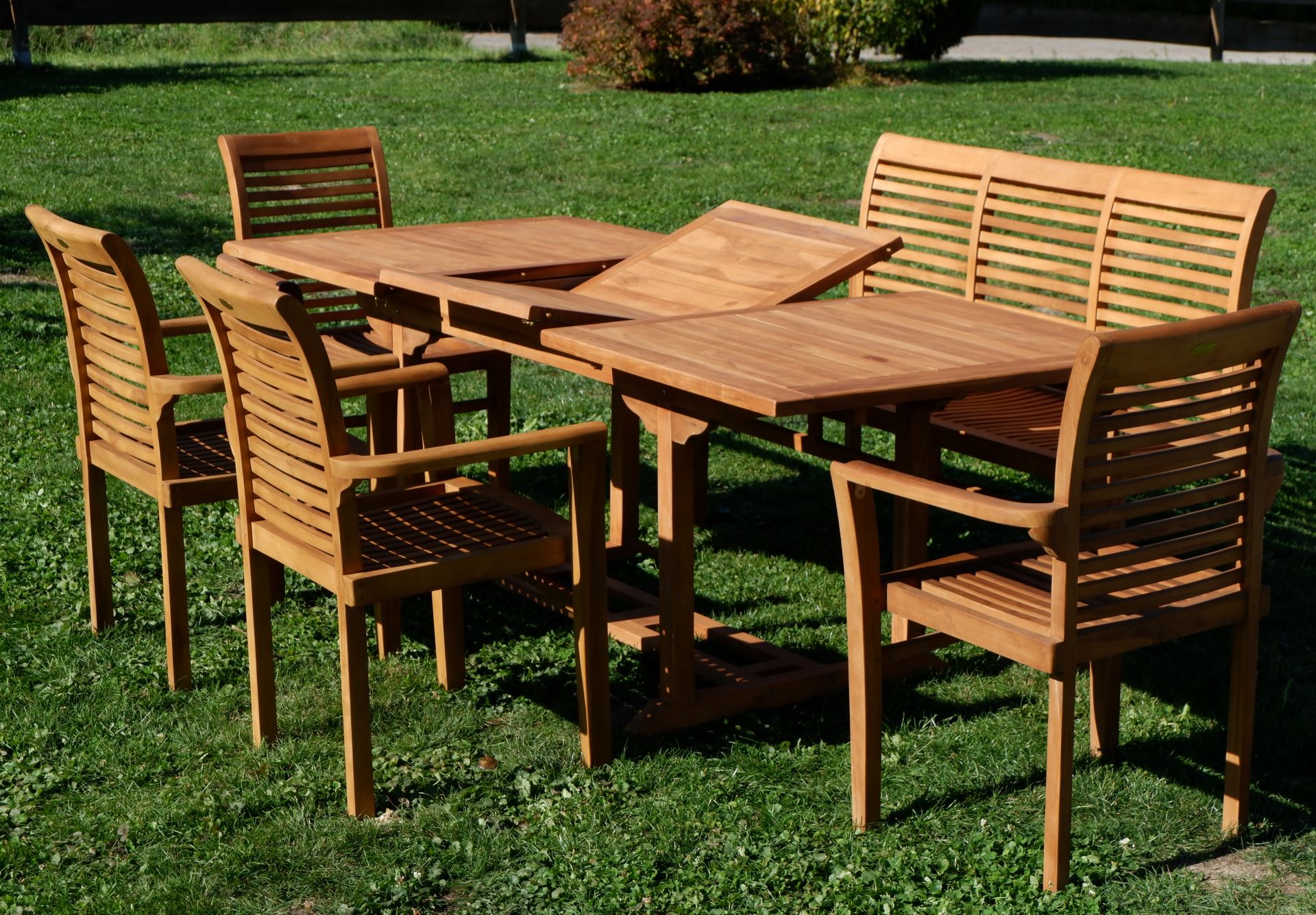 TEAK SET: Gartengarnitur SABA Ausziehtisch 150-210 cm x 90 cm + 4 Alpen Sessel + 1 Bank 150cm JAV