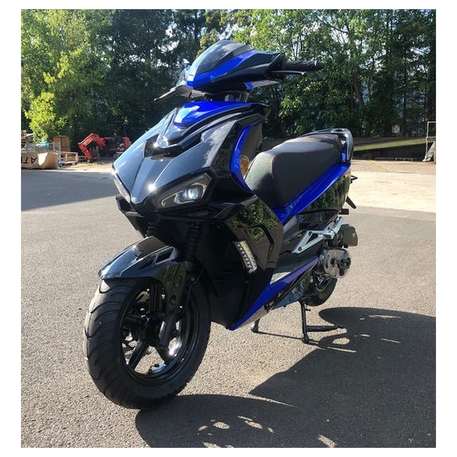 ZNEN Fantasy · 25 km/h