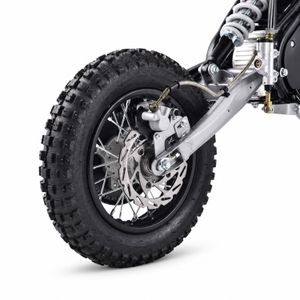 HIGHPER Kinder-Dirtbike 12/10 – 1200 W, 48 V / 14 Ah Rot – Hinterrad und Scheibenbremse HIGHPER Kinder-Dirtbike 12/10 in Rot: mit Detailansicht von Hinterrad, Schwinge und Scheibenbremse.