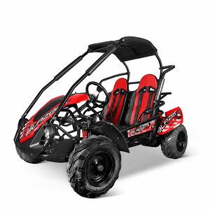 Kinderbuggy GK002B Zweisitzer – Hauptbild in Rot Roter GK002B Kinderbuggy als Zweisitzer mit schwarzen Felgen, Überrollkäfig, Dach und Sicherheitsgurten in vorderer Schrägansicht.