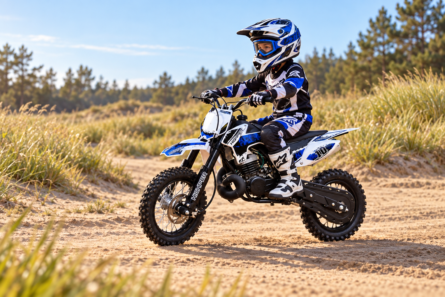 HIGHPER Power Cross · Mini-Cross 50 ccm mit Fahrer und Schutzausrüstung im Gelände