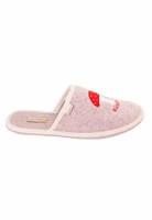 Glückspilz Filzpantoffel von Adelheid rosa seitlich rechts Rosa Filzpantoffel mit rot-weißer Fliegenpilz-Applikation mit Schriftzug Glückspilz von Adelheid seitlich rechts, helle Einfassung