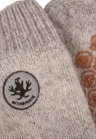 Detailbild der hellgrau melierten Naturbursche Stricksocken mit Hirsch-Patch und Naturbursche Schriftzug im oberen Bereich