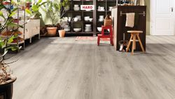 538779-haro-laminatboden-gran-via-4v-eiche-emilia-samtgrau-authentic-soft-int04.jpg 538779-haro-laminatboden-gran-via-4v-eiche-emilia-samtgrau-authentic-soft-int04.jpg