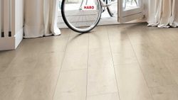 537398-haro-laminatboden-gran-via-4v-eiche-sicilia-weiss-authentic-matt-int02.jpg 537398-haro-laminatboden-gran-via-4v-eiche-sicilia-weiss-authentic-matt-int02.jpg