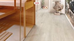 537392-haro-laminatboden-landhausdiele-4v-eiche-sicilia-weiss-authentic-matt-int03.jpg 537392-haro-laminatboden-landhausdiele-4v-eiche-sicilia-weiss-authentic-matt-int03.jpg