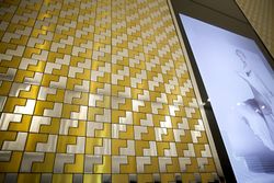 kink-gold-brushed-stainless-steel-mirror-int.jpg kink-gold-brushed-stainless-steel-mirror-int.jpg
