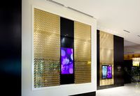 kink-gold-brushed-stainless-steel-mirror-int2.jpg