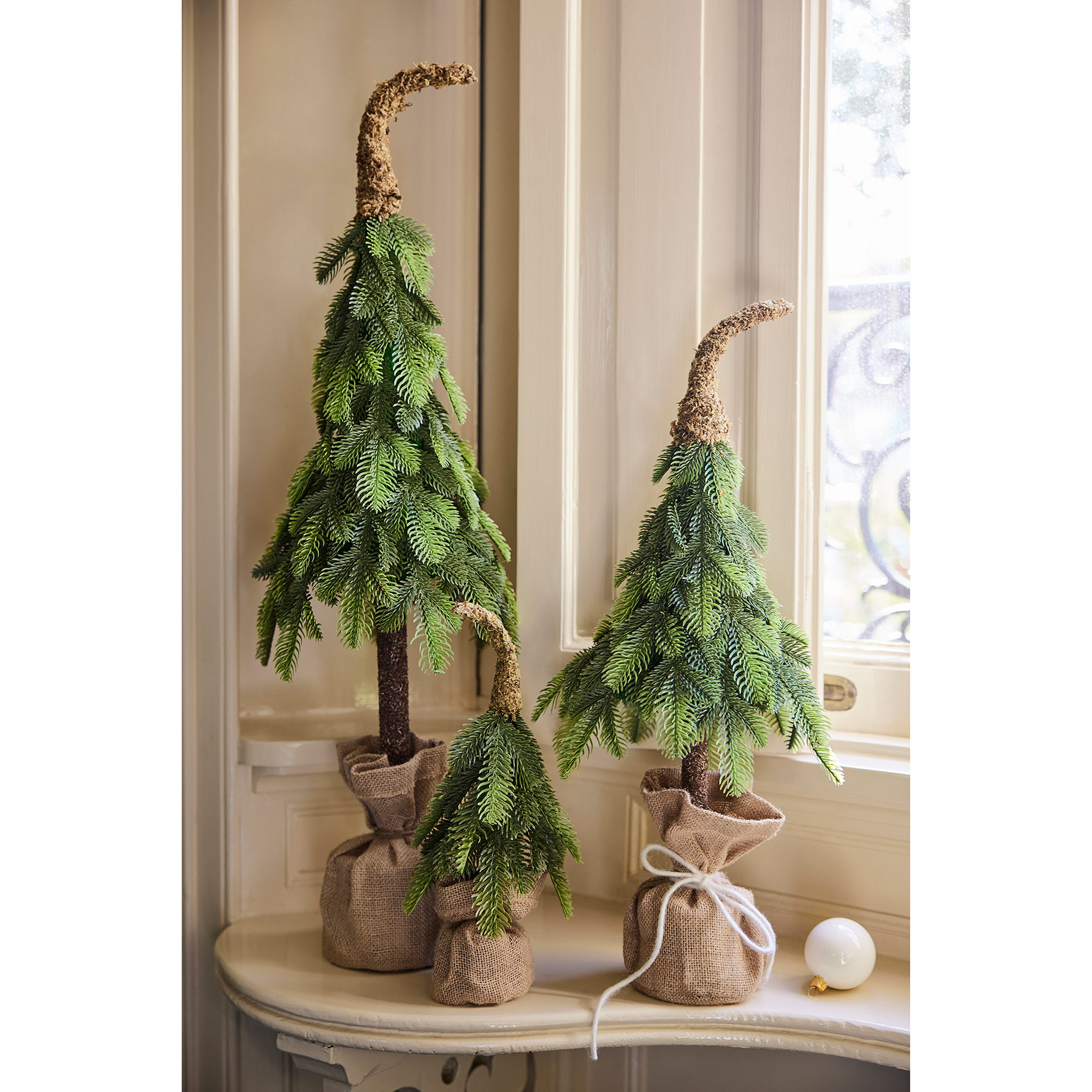 Tannenbaum künstlich im Jutesack 35cm mit gebogener Moos Spitze Grün