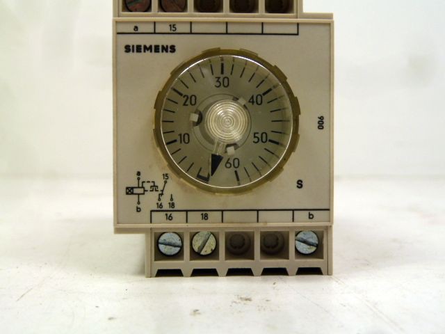 Реле времени Siemens 7PR2210 1GC, реле задержки времени 2–60 с, контактор