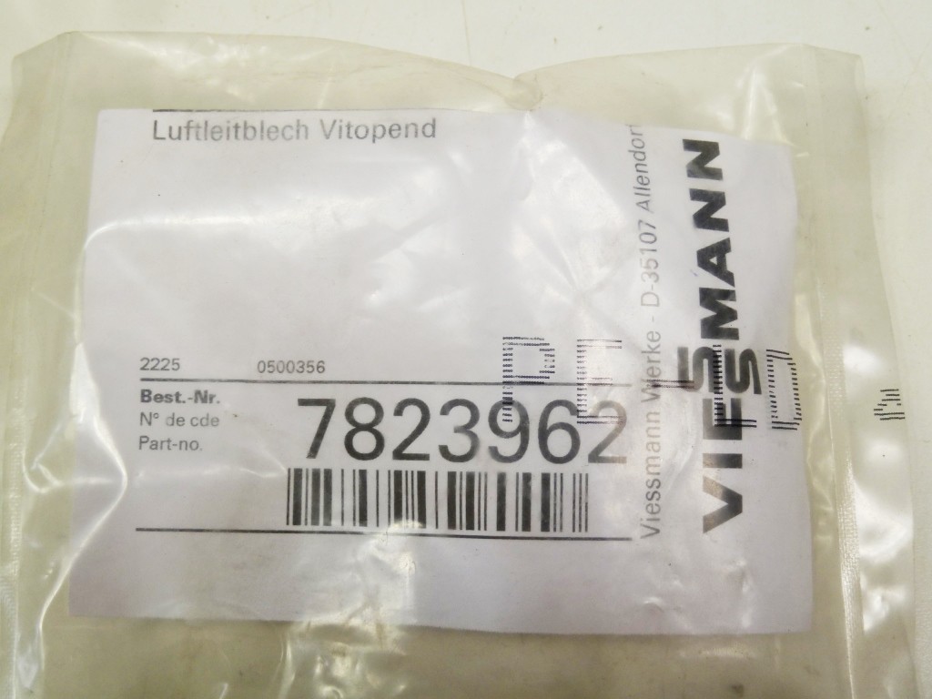 11247--Viessmann--7823962--Luftleitblech--Vitopend-.JPG