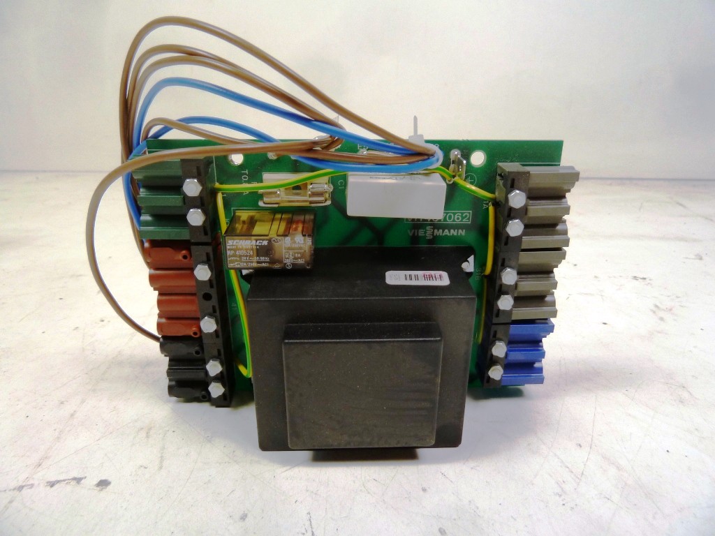 11283--Viessmann--7407062--Leiterplatte--Zuendtrafo.JPG