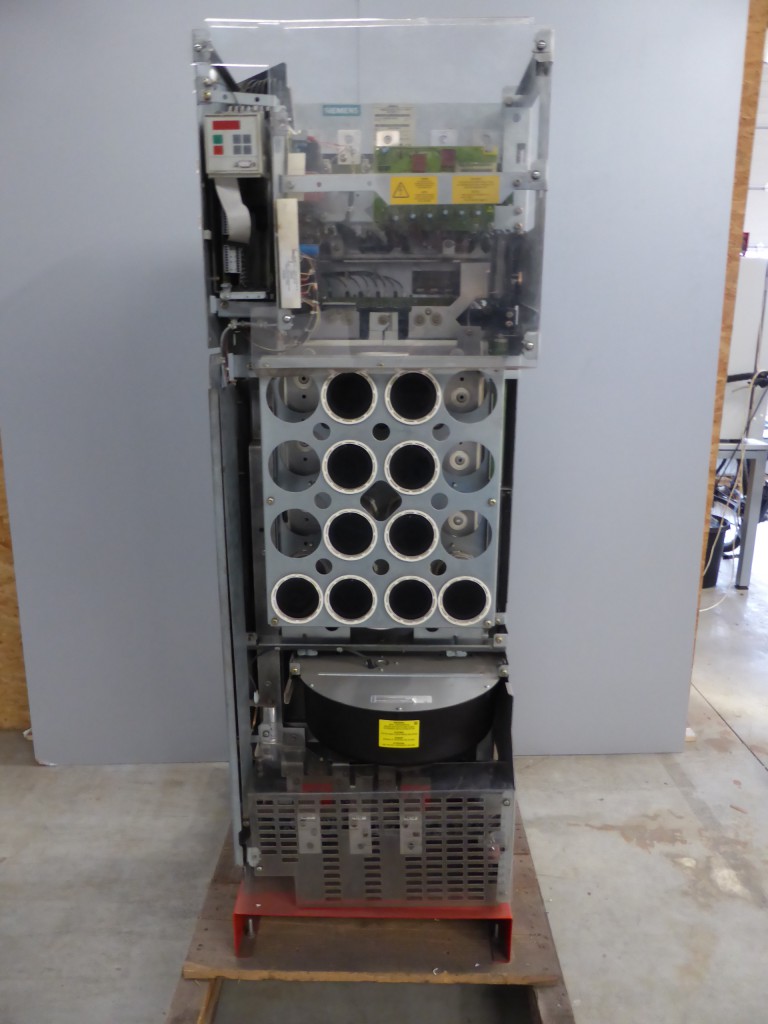11476-Siemens--6SE7031-3FG20-Z--Frequenzumrichter--.JPG