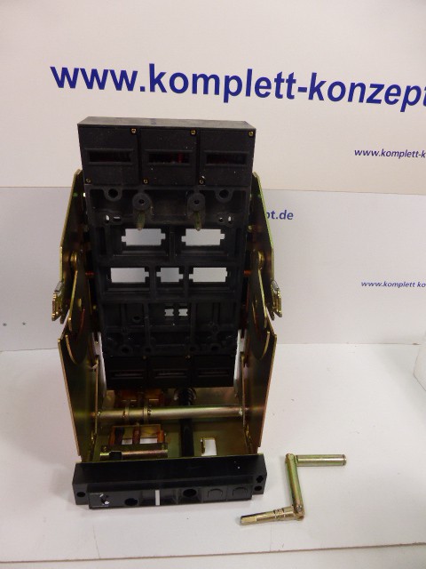 12019-Merlin--Gerin--46820--Schneider--Gehaeuse--fu.JPG