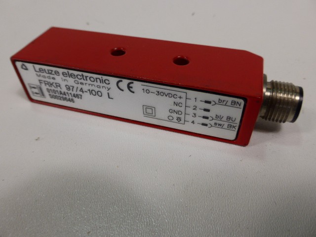 12357-Leuze-electronic-FRKR-97-4-100-L-Reflexions_2.JPG