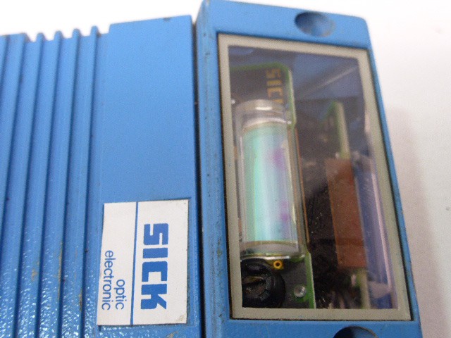 12929-SICK-CLV220-1000-Codeleser-Barcodescanner-S_1.JPG